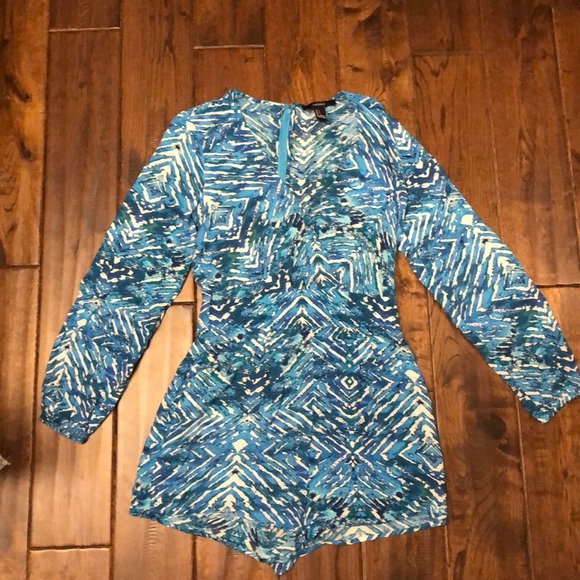 Printed Romper - Picture 2 of 7